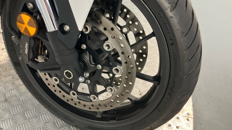 Honda NT1100 Manual (22 Model Year)